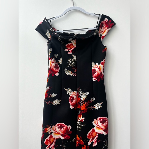 Like NEW GUESS Floral Off the Shoulder Dress S/M - Picture 5 of 7
